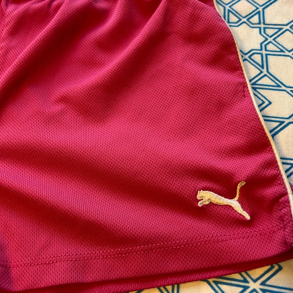 Girls Shorts. Puma. Pink. Size M - Picture 2 of 13